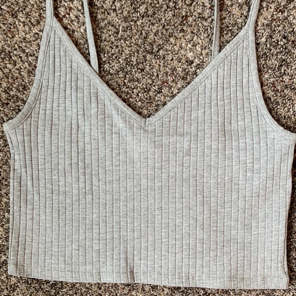 H&M Tops - H&M Grey Ribbed Crop Top